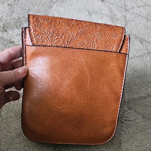 Embossed Studded Leatherlike Pouch - Picture 3 of 4
